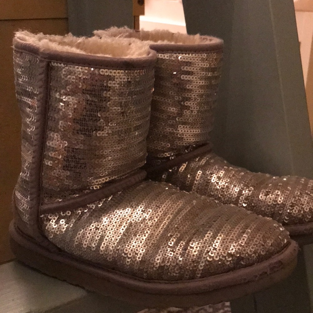 Sparkly kids UGG’s